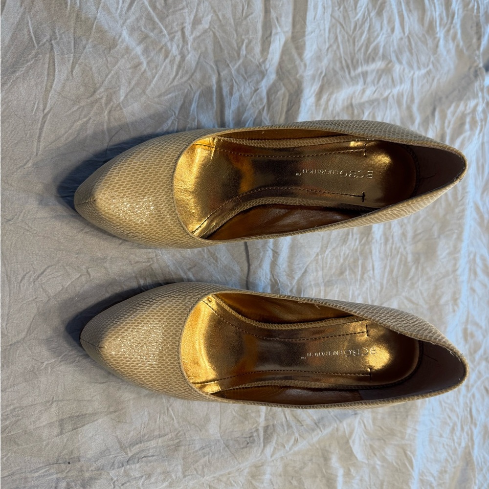 BCBG Pumps